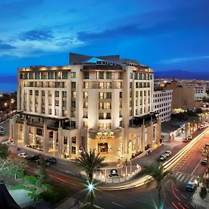 Doubletree By Hilton מלון