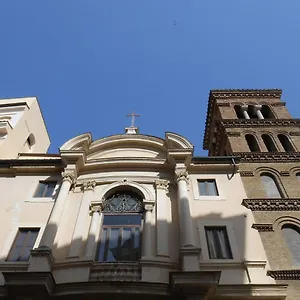Domus Trilussa Apartment