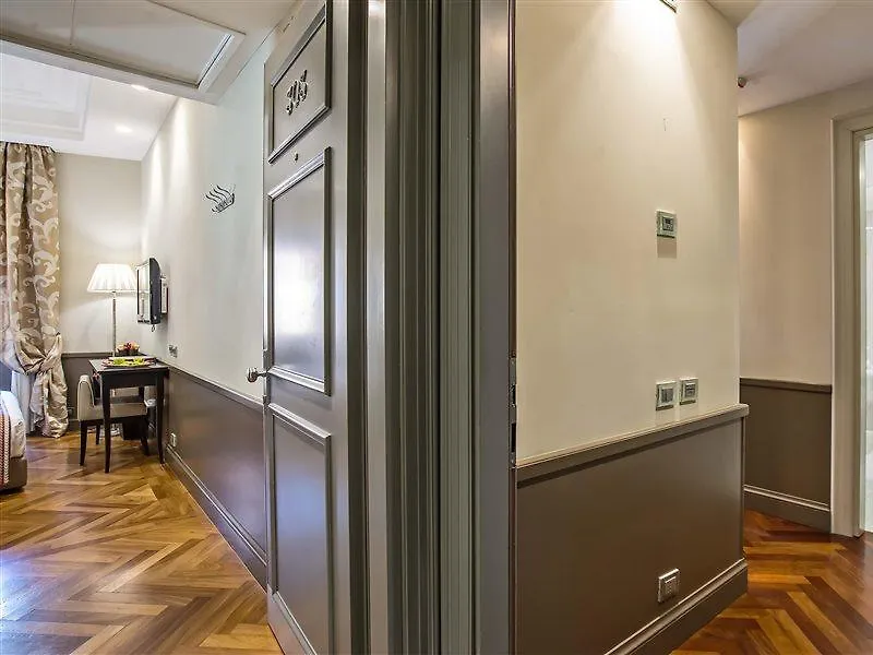 Hotel Lunetta Roma 4*,